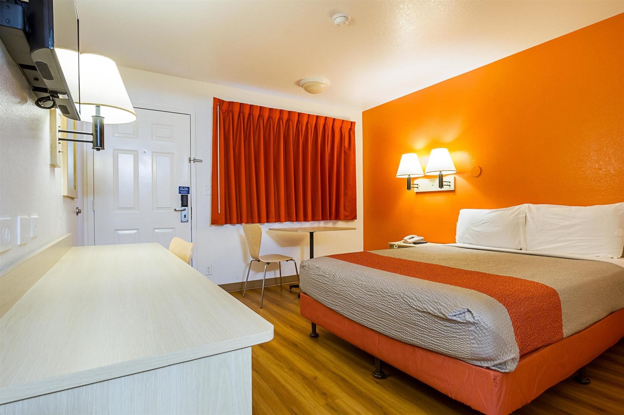 Motel 6 Mesa North Bagian luar foto