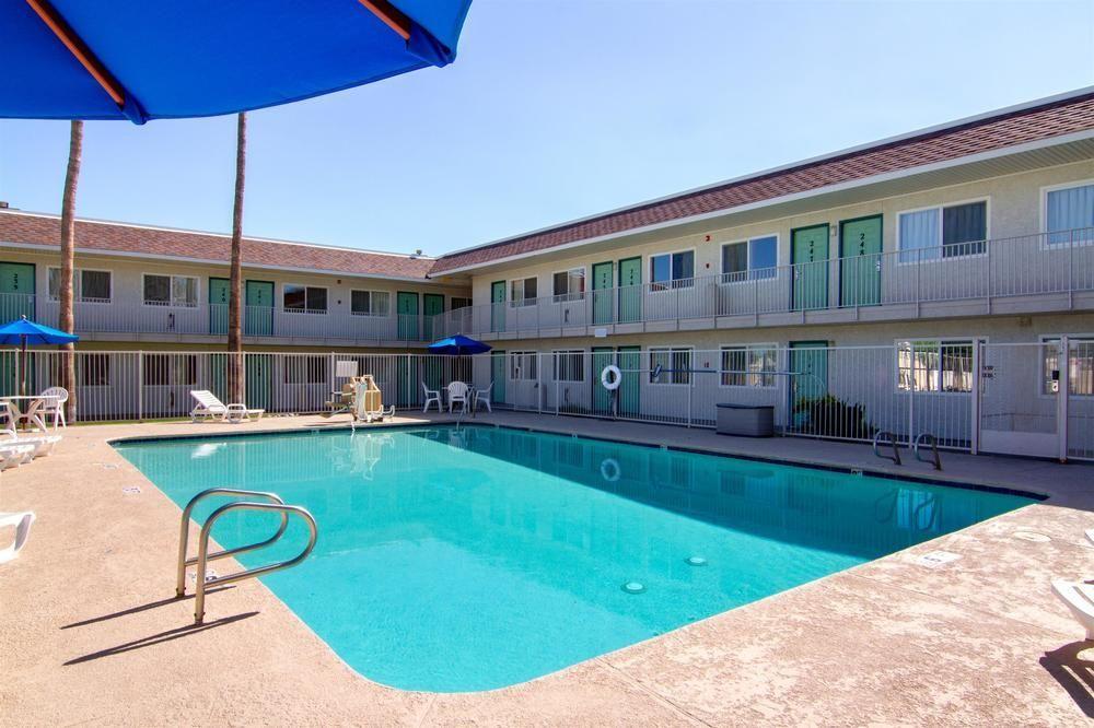 Motel 6 Mesa North Bagian luar foto