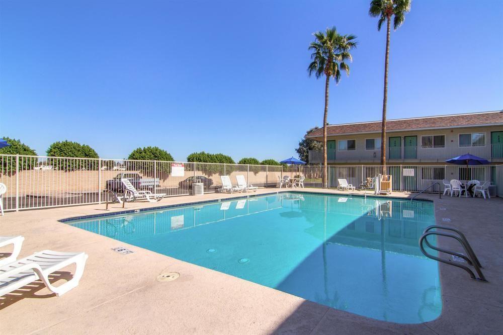 Motel 6 Mesa North Bagian luar foto