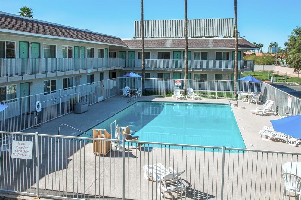 Motel 6 Mesa North Bagian luar foto