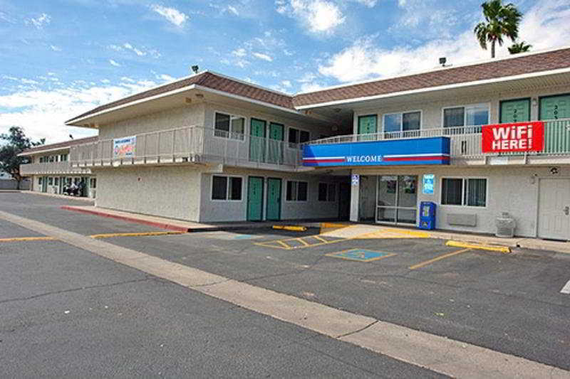 Motel 6 Mesa North Bagian luar foto